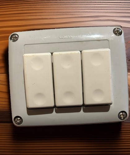 Interruttore elettrico - , da